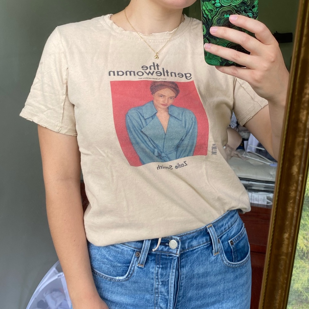 Graphic tee